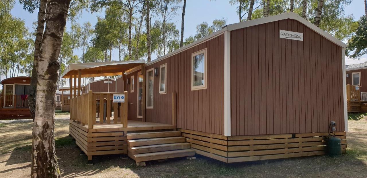 Mobil Homes Xxl2 4 Chambres - Camping Le Ranch Des Volcans Châtel-Guyon Екстериор снимка
