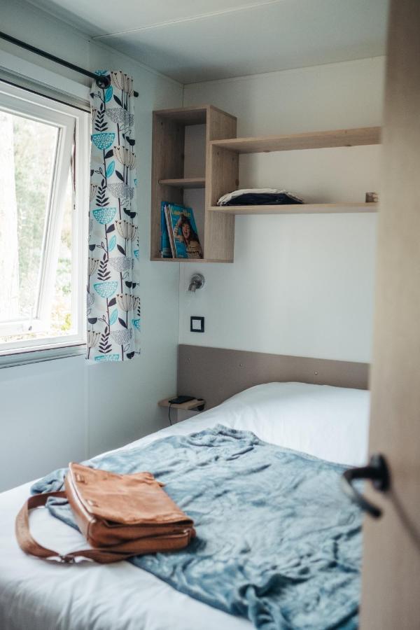 Mobil Homes Xxl2 4 Chambres - Camping Le Ranch Des Volcans Châtel-Guyon Екстериор снимка